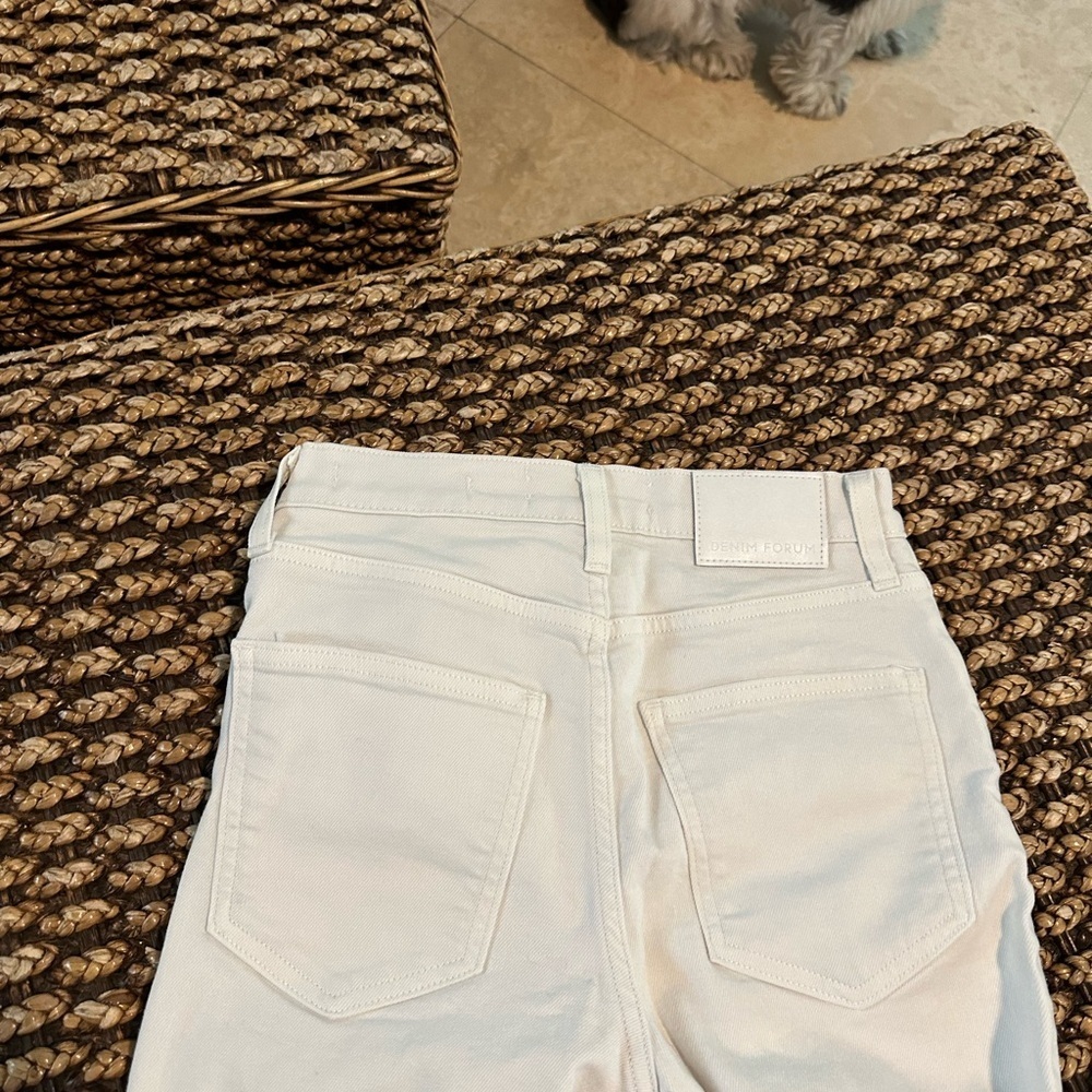 Aritzia Denim Forum The Arlo High Rise Straight 28L Jeans White - Picture 6 of 8
